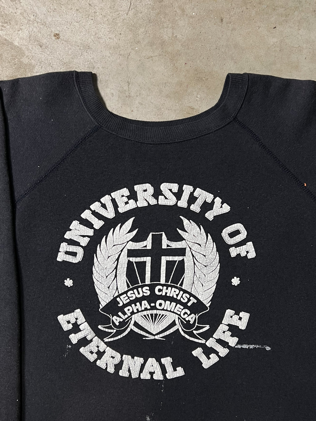 80'S JESUS UNIVERSITY CROPPED CREWNECK | L