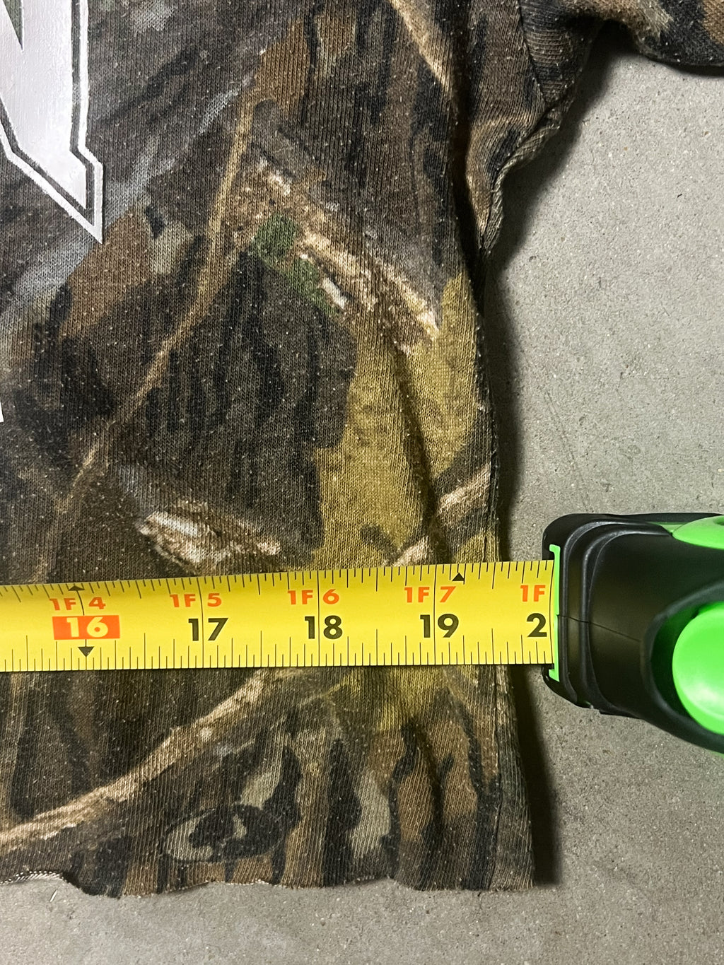 1 OF 1 REALTREE CROP TOP TEE WITH HIDDEN CREEK HAND PRINTED GRAPHIC | S